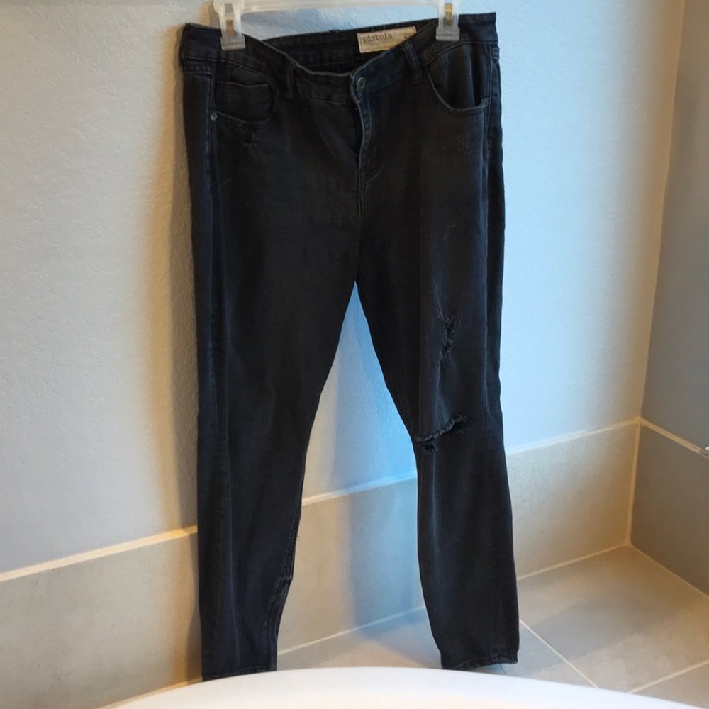 Black skinny jeans